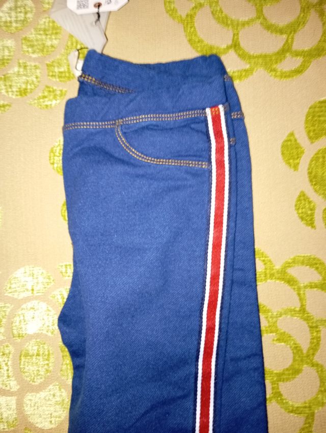 Leggings niña azul con rayas zara