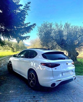 Alfa Romeo Stelvio Q4 Veloce