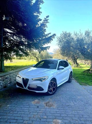 Alfa Romeo Stelvio Q4 Veloce