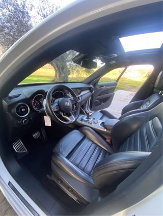 Alfa Romeo Stelvio Q4 Veloce
