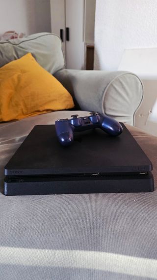 PS4 slim 9.00 1Tb