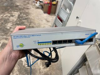 Switch Gigabit Ethernet Comet Labs 8 Puertos