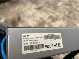 Switch Gigabit Ethernet Comet Labs 8 Puertos