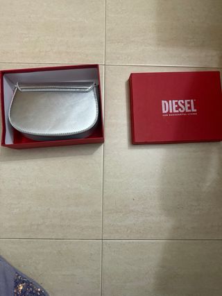 Bolso Diesel plateado