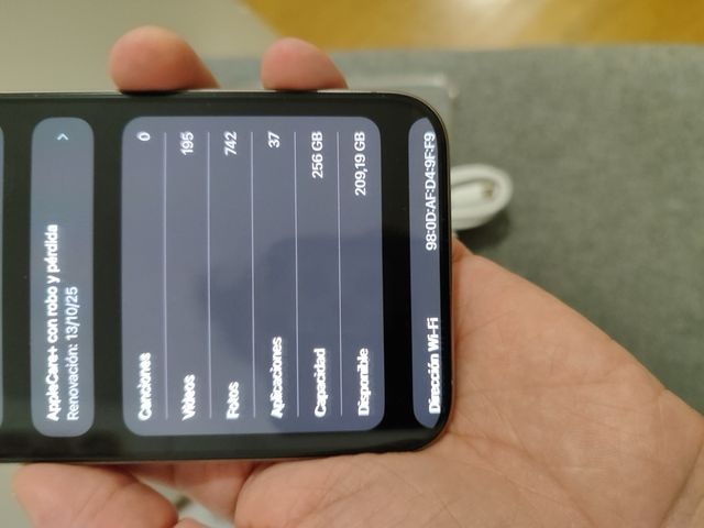 Vendo un iPhone 15 Pro Max sostitutivo Apple