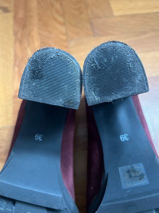 Zapatos de tacón MiMao morados
