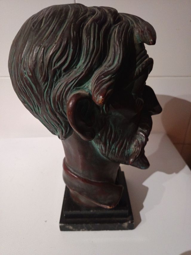Busto Quijote  color Bronce