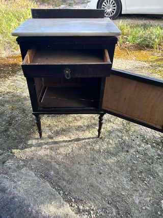 Mesita de noche antigua mármol y madera