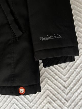 Abrigo porteo Wombat & Co. Negro