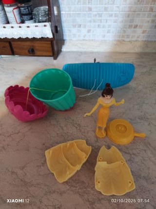 Giochi vari: Bambola, altalena Torta contenitore