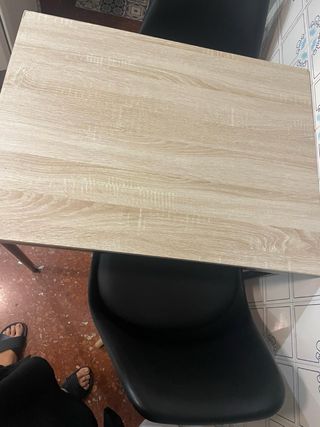 Mesa de cocina ligera madera y metal