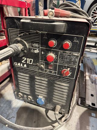 Máquina Soldar Gala Mig 210