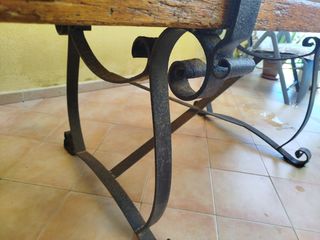 Mesa rústica madera y cristal.Pieza Única.

