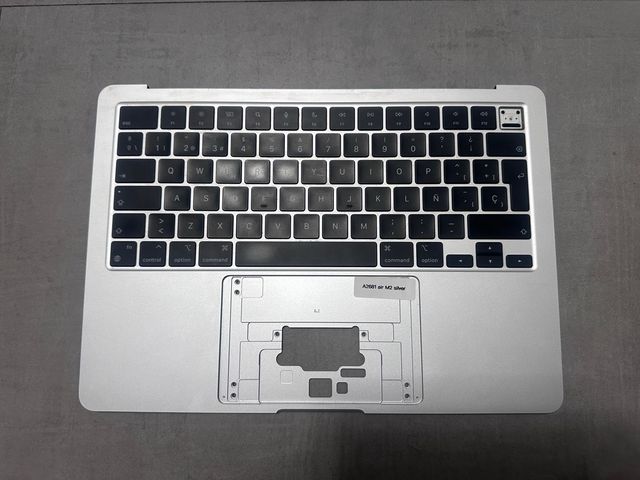 MacBook Air M2 A2681 Topcase Silver
