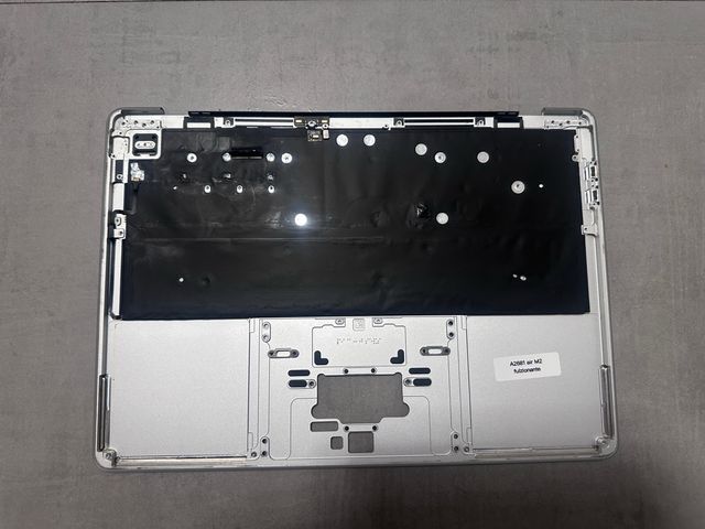MacBook Air M2 A2681 Topcase Silver