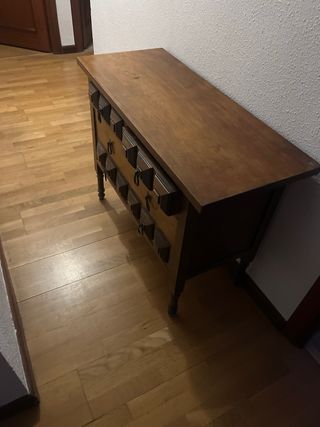 Armario antiguo de madera
