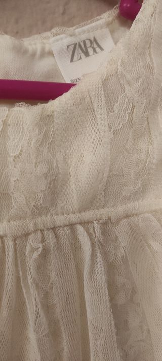 Vestido Zara blanco niña encaje