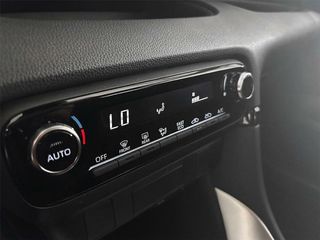 Mazda 2 1.5 e-Skyactiv 116CV Centre Line Hybrid auto