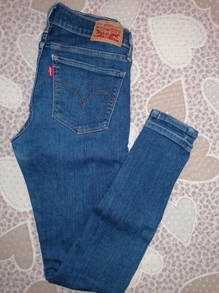 Vaqueros Levi's Azules