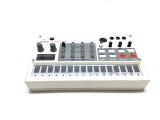 mesa mezclas korg volca sample