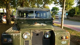 Land Rover antiguo
