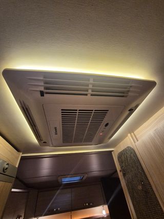 SE VENDE CARAVANA MARCA TEC 4 PLAZAS