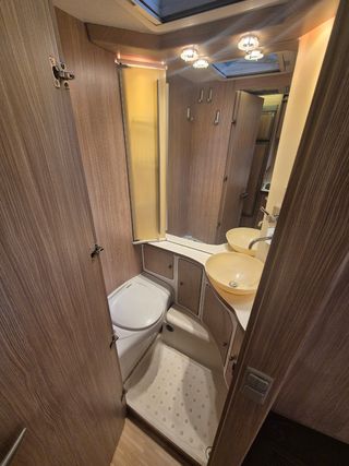 SE VENDE CARAVANA MARCA TEC 4 PLAZAS
