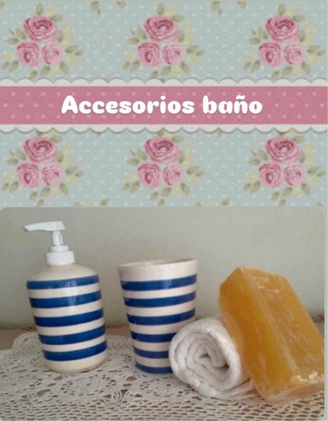 Accesorios de baño a rayas