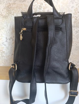 Mochila Dorriso floral cuero