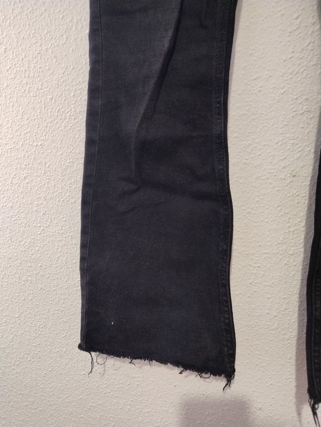 Pantalón negro Stradivarius flare