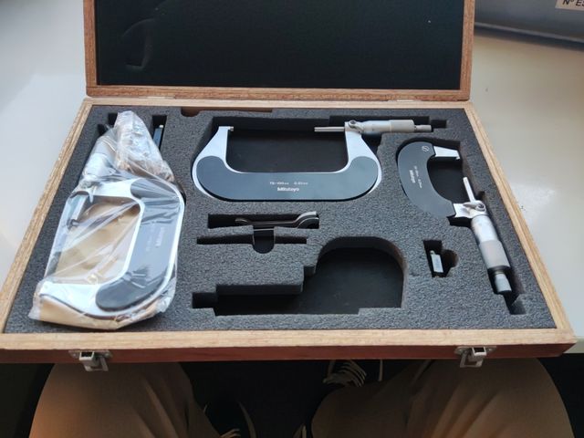 Caja Micrómetros Mitutoyo