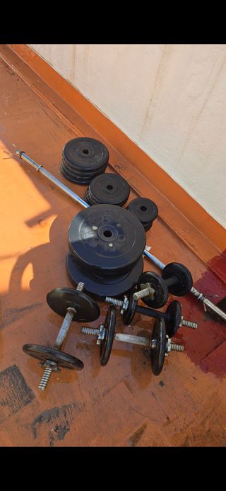 Mancuernas y discos de pesas