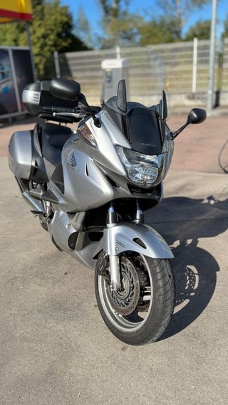 Honda Deauville NT700 Carnet A2 quilla francesa