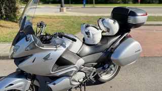 Honda Deauville NT700 Carnet A2 quilla francesa