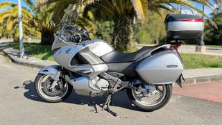 Honda Deauville NT700 Carnet A2 quilla francesa