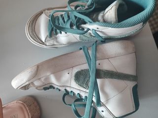 Zapatillas deportivas Nike Blazer blancas y turque