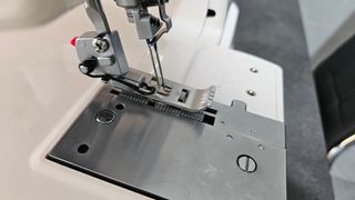 Macchina Singer Coverlook Punto di Copertura