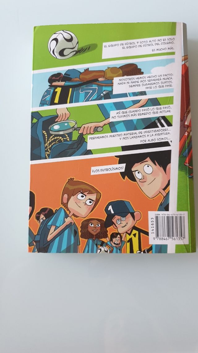 Los Futbolísimos 1: El misterio de los árbitros...