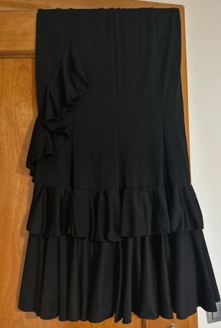Falda Sevillana Negra con Volantes