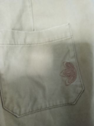 Pantalón beige hombre
