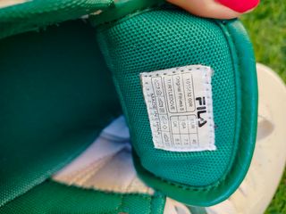Zapatillas Fila Beige y Verde Talla 40