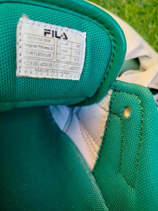 Zapatillas Fila Beige y Verde Talla 40