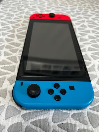 Nintendo Switch Azul y Rojo