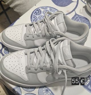 Zapatillas Nike Air Blancas y Plateadas