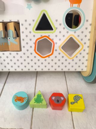 Andador infantil de madera