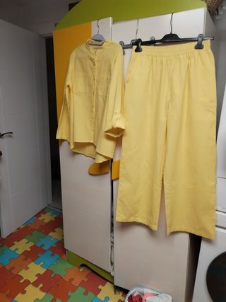 Conjunto amarillo talla grande