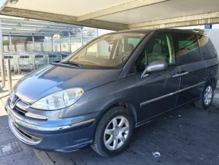 Peugeot 807 2009