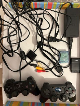 PlayStation 2 + Mandos Buzz + Juegos