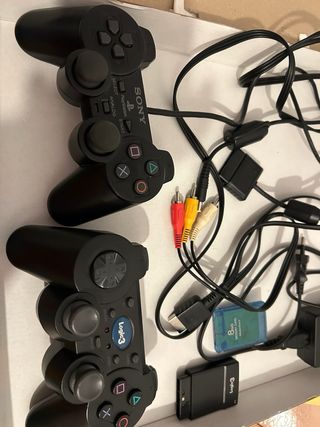 PlayStation 2 + Mandos Buzz + Juegos