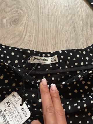 Falda pantalón Stradivarius lunares XS